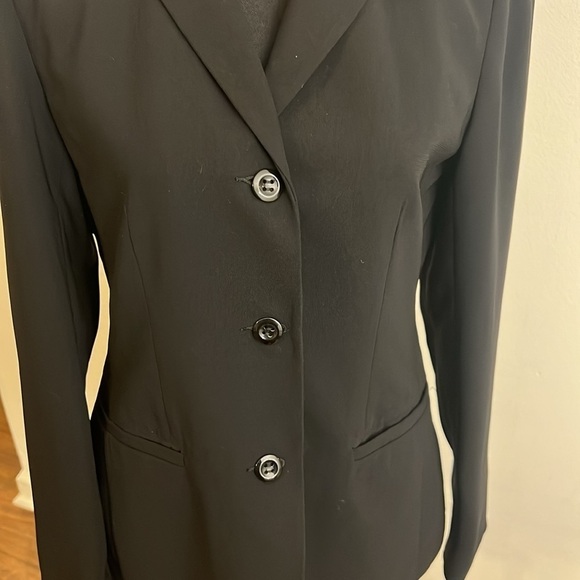 New York & Co. Classic Professional Black Blazer, Sz. 4. - Picture 3 of 9